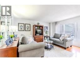 523 PARKVIEW Crescent UnitNo. 9 - 5