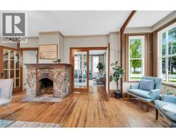 7 GREENOCK Street E - 13