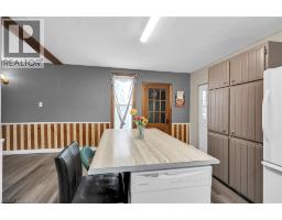 7 GREENOCK Street E - 17