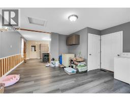 7 GREENOCK Street E - 19