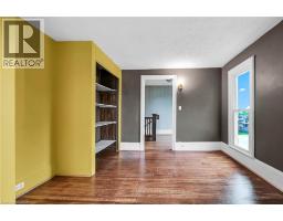 7 GREENOCK Street E - 23