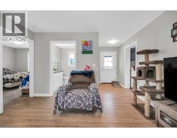 7 GREENOCK Street E - 28