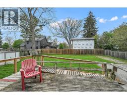 7 GREENOCK Street E - 34