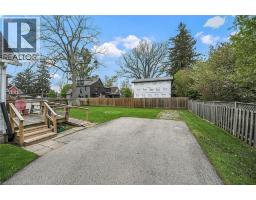 7 GREENOCK Street E - 36