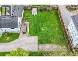 7 GREENOCK Street E - 43