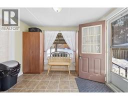 547 WELLINGTON Street N - 11