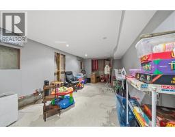 547 WELLINGTON Street N - 22