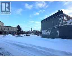 20-28 ERIE Street - 10