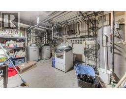 15 FLORAL Crescent - 11