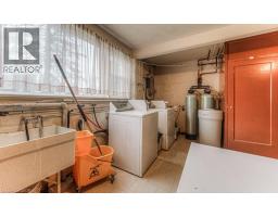 15 FLORAL Crescent - 15