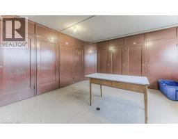 15 FLORAL Crescent - 16