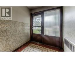 15 FLORAL Crescent - 23