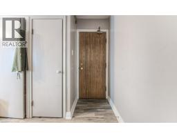 15 FLORAL Crescent - 30