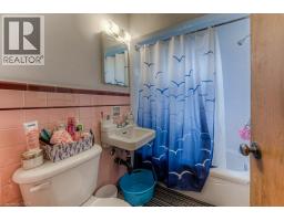 15 FLORAL Crescent - 31