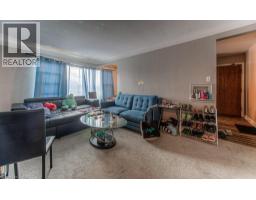 15 FLORAL Crescent - 35