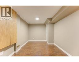 404 WAKE ROBIN Crescent - 36