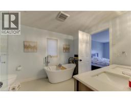 43 SEABROOK Drive - 30