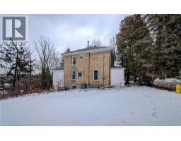 115 COURTNEY Street - 3