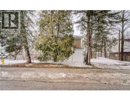 115 COURTNEY Street - 41