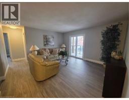 565 GREENFIELD Avenue UnitNo. 106 - 15