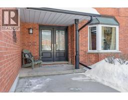 148 COWAN Boulevard - 2
