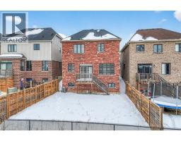 17 LARRY Crescent - 47