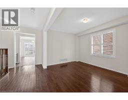 17 LARRY Crescent - 6