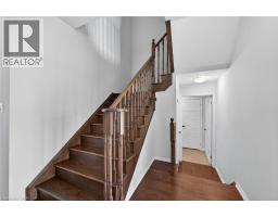 17 LARRY Crescent - 9