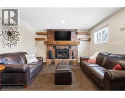 52 WINNETT Street N - 20