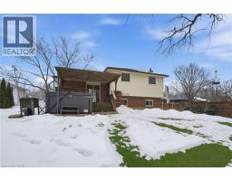 52 WINNETT Street N - 26