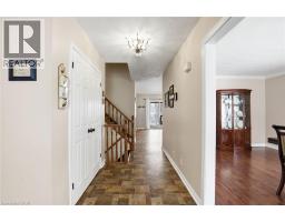 52 WINNETT Street N - 3