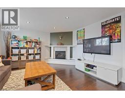 19 GIBSON Drive - 19