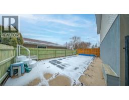 106 OAKWOOD Avenue - 43