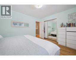 54 DOLMAN Court - 11