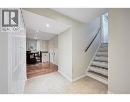 54 DOLMAN Court - 15