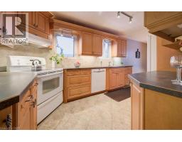 27 ERINBROOK Drive - 11