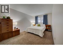 27 ERINBROOK Drive - 14