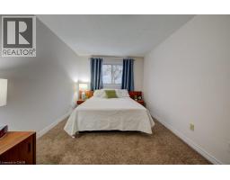 27 ERINBROOK Drive - 15