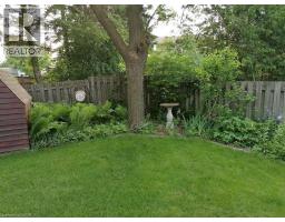 27 ERINBROOK Drive - 31