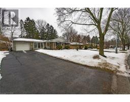 70 BERKLEY Crescent - 2