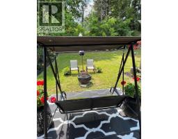 70 BERKLEY Crescent - 33