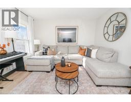 17 WHITE OWL Crescent - 6