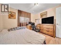 15 ANDERSON Drive - 33