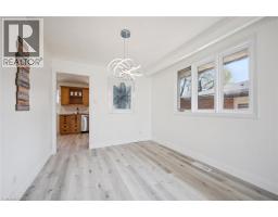 27 SILVERSPRING Crescent - 10