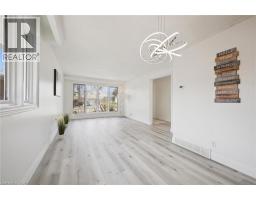 27 SILVERSPRING Crescent - 12