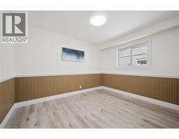 27 SILVERSPRING Crescent - 29