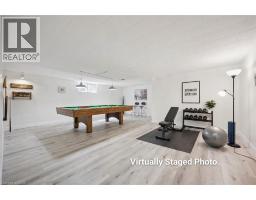 27 SILVERSPRING Crescent - 31