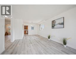 27 SILVERSPRING Crescent - 8