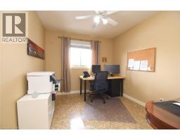 2952 POWERLINE Road W - 27