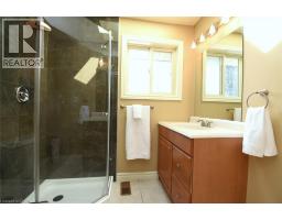 2952 POWERLINE Road W - 29